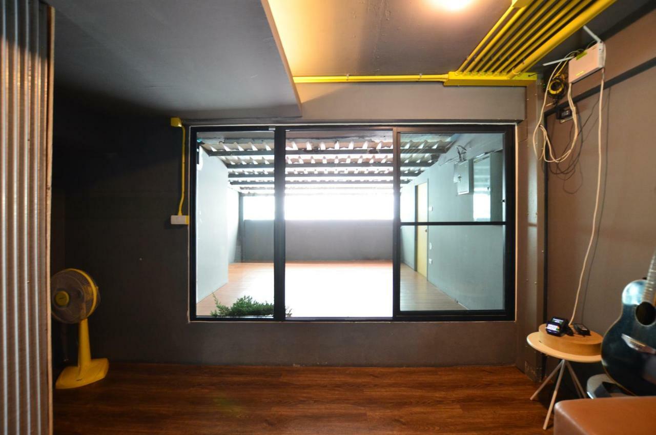 Fav Hostel Chiang Mai Exterior foto